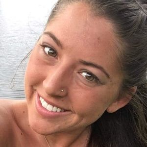 Meet your Posher, Elyse